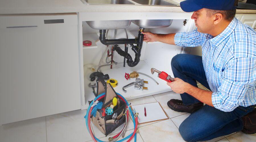 Local water heater installation in Waelder, TX